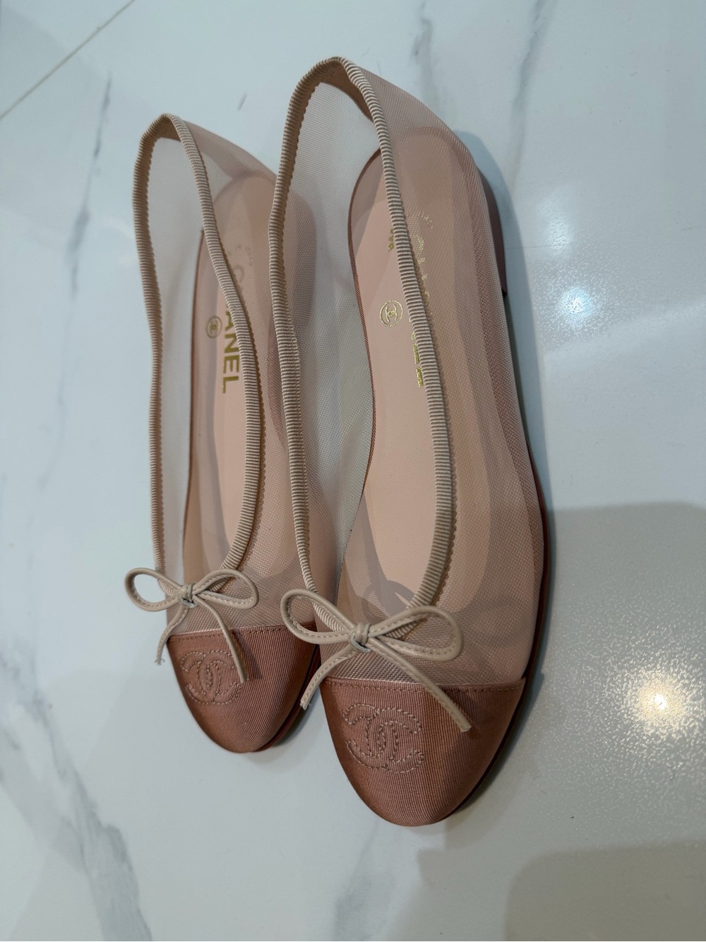 CHANEL Blush Pink Cap-Toe Ballet Flats with Bow - Picture 3 of 5
